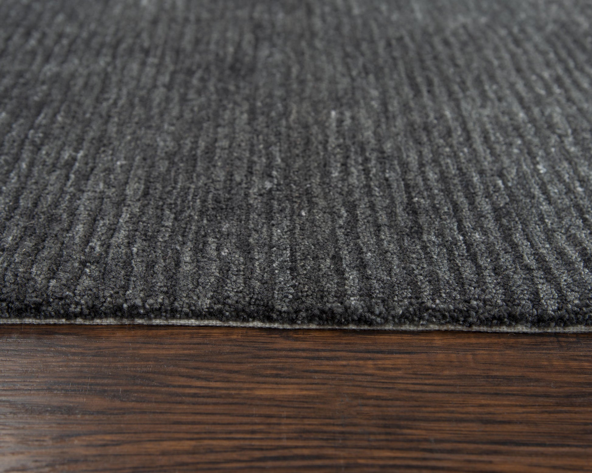 Casual rug, 9' x 12'.
