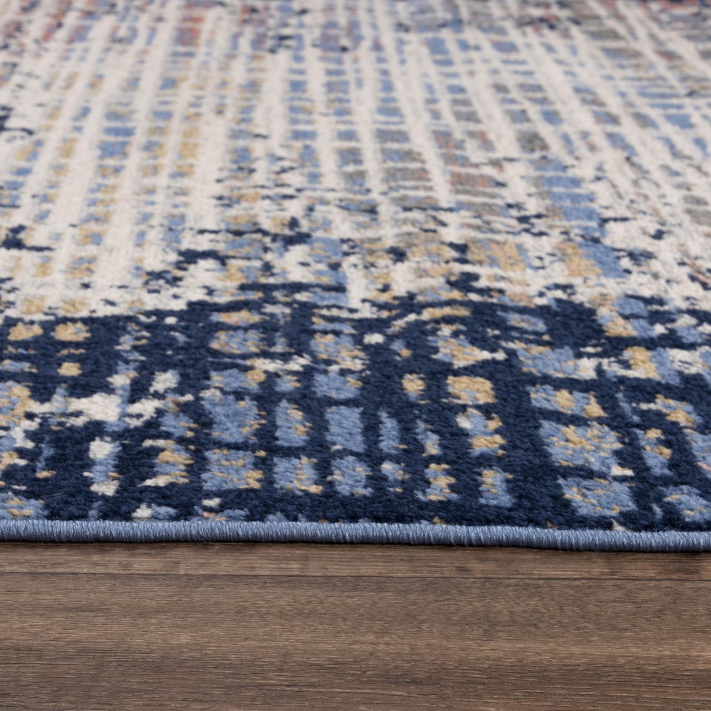 Marquise Contemporary rug, 5' x 7'.