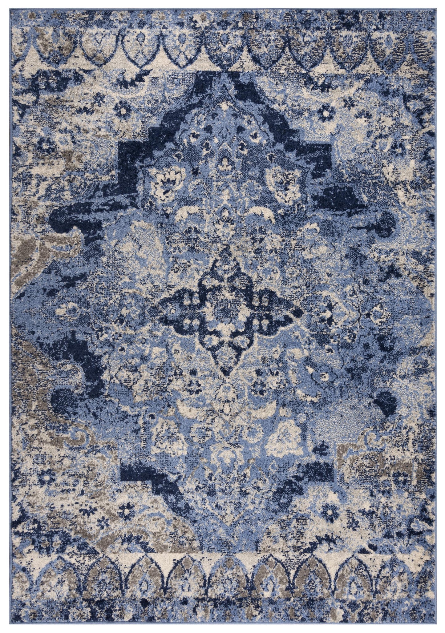 Traditional rug, 5' x 7'.
