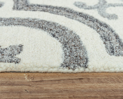 Transitional area rug, 8' x 10'.