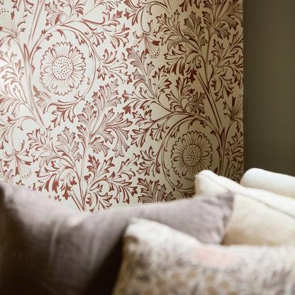 Botanical William Morris Chamomile Wallpaper in Flax/Madder featuring intricate floral motifs inspired by an original Morris sketch. Soft flax and rich madder hues create a timeless wallpaper for living rooms, bedrooms, dining rooms, hallways, and feature walls.