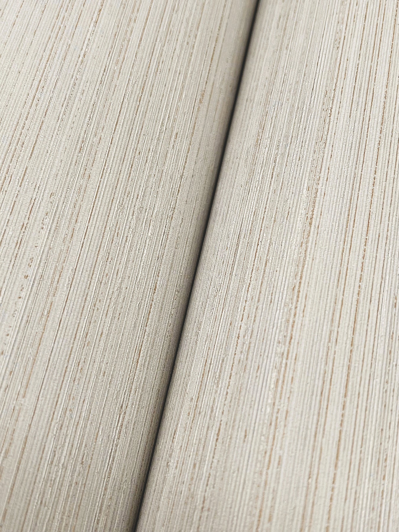 York Wallcoverings Natural Discovery Quiet Vista Oxygen Wallpaper Traditional Faux Grasscloth Greys   - NT6204N