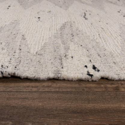 Rug with rustic lodge design, 5' x 8'.