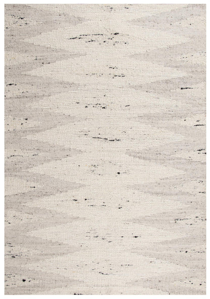 Nova rustic lodge rug, 8' x 10'.