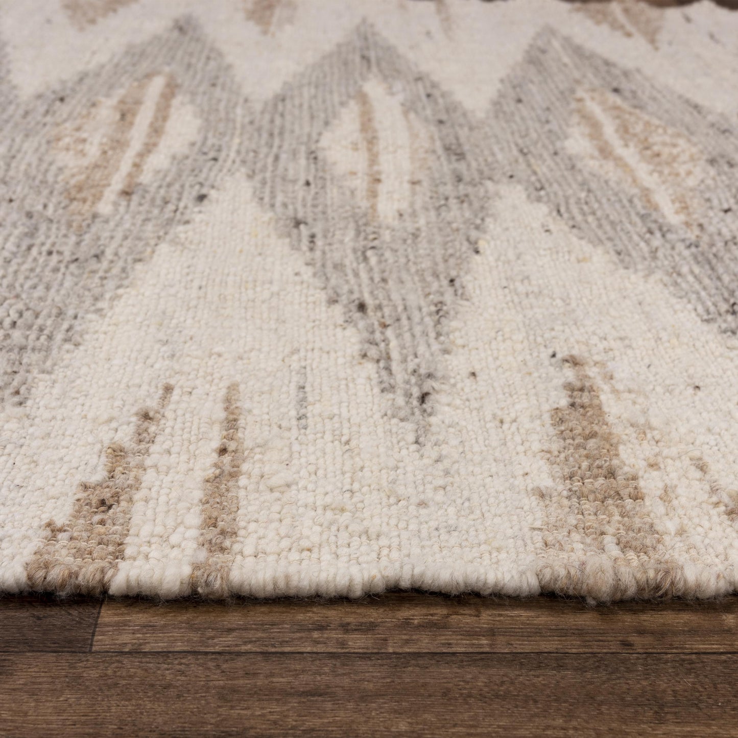 Rug, 8' x 10', rustic lodge style.