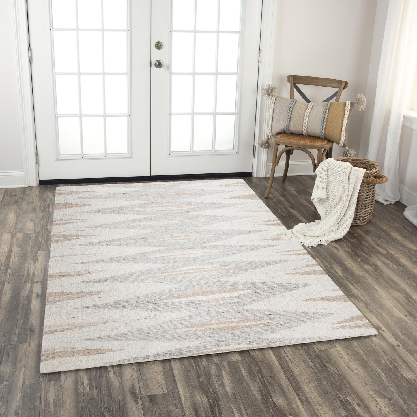 Rustic lodge rug, 8' x 10'.