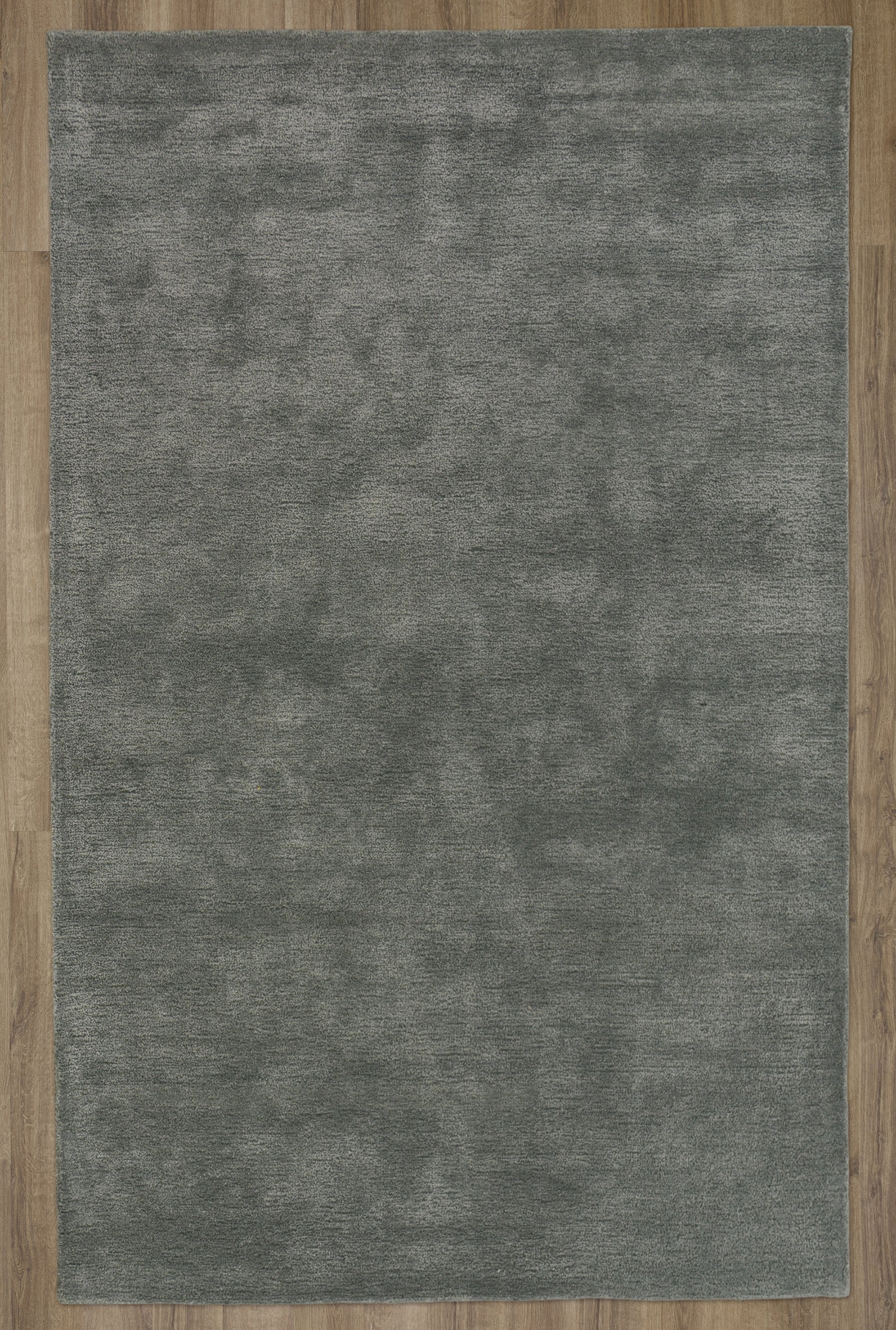 Ocean casual rug, 5' x 8'.