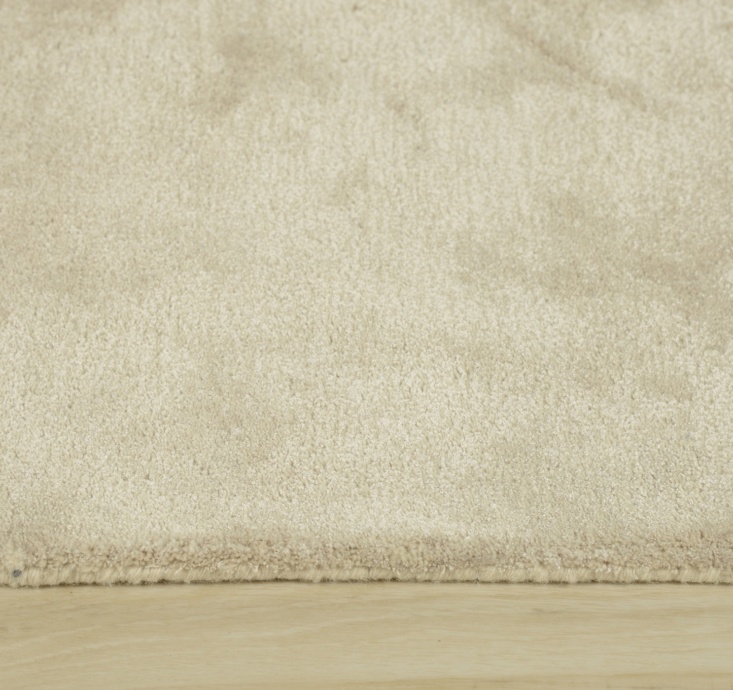 Ocean casual rug, 8' x 10'.