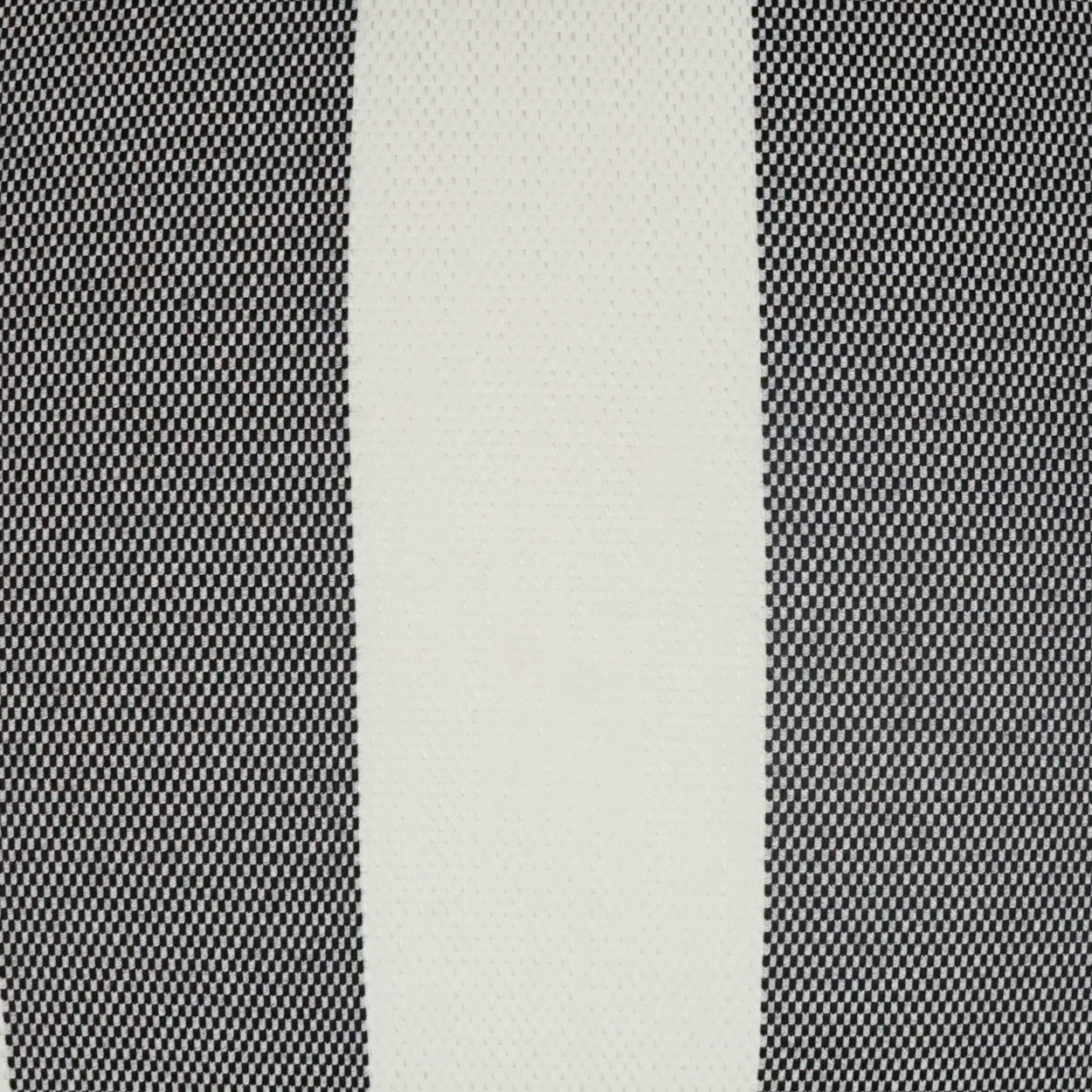 D.V. KAP HOME   22" x 22" Outdoor Carlsbad Pillow - Classic Stripes, Traditional    - OD-350-C-2222