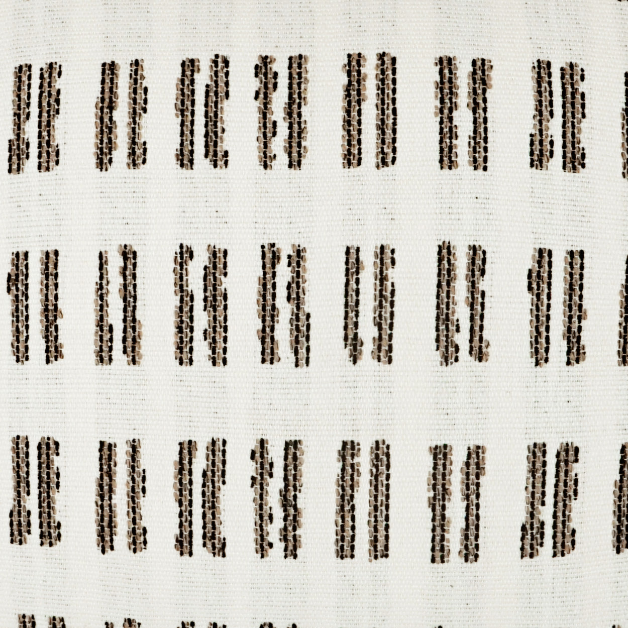 D.V. KAP HOME   22" x 22" Outdoor Saybrook Pillow - Natural Transitional, Geometric    - OD-354-N-2222