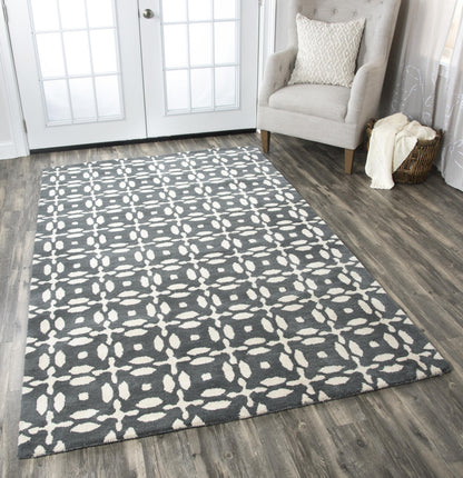 Round rug, 10' diameter, transitional style.