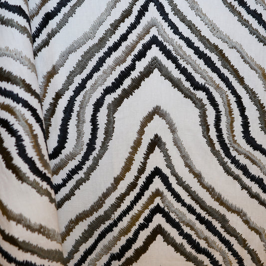 JF Fabrics JF Studio OPTIC 96 Fabric Transitional,Contemporary,Flamestitch Black,Grey,Silver,Offwhite,Taupe,White  Embroidery,Texture,Linen Texture - 5500396 SJ101