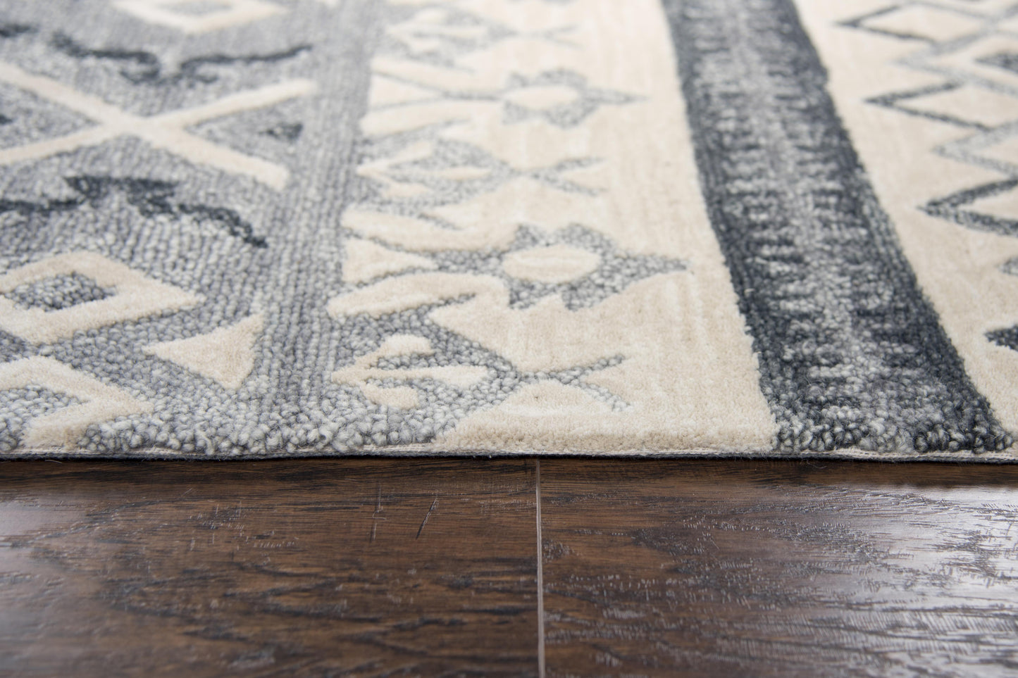 Rug, 9' x 12'.
