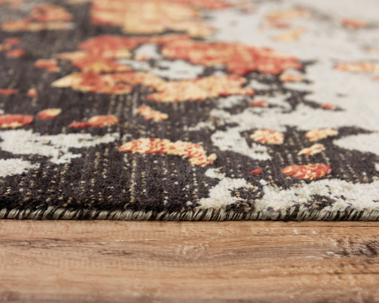 Contemporary rug, 10' x 13'.