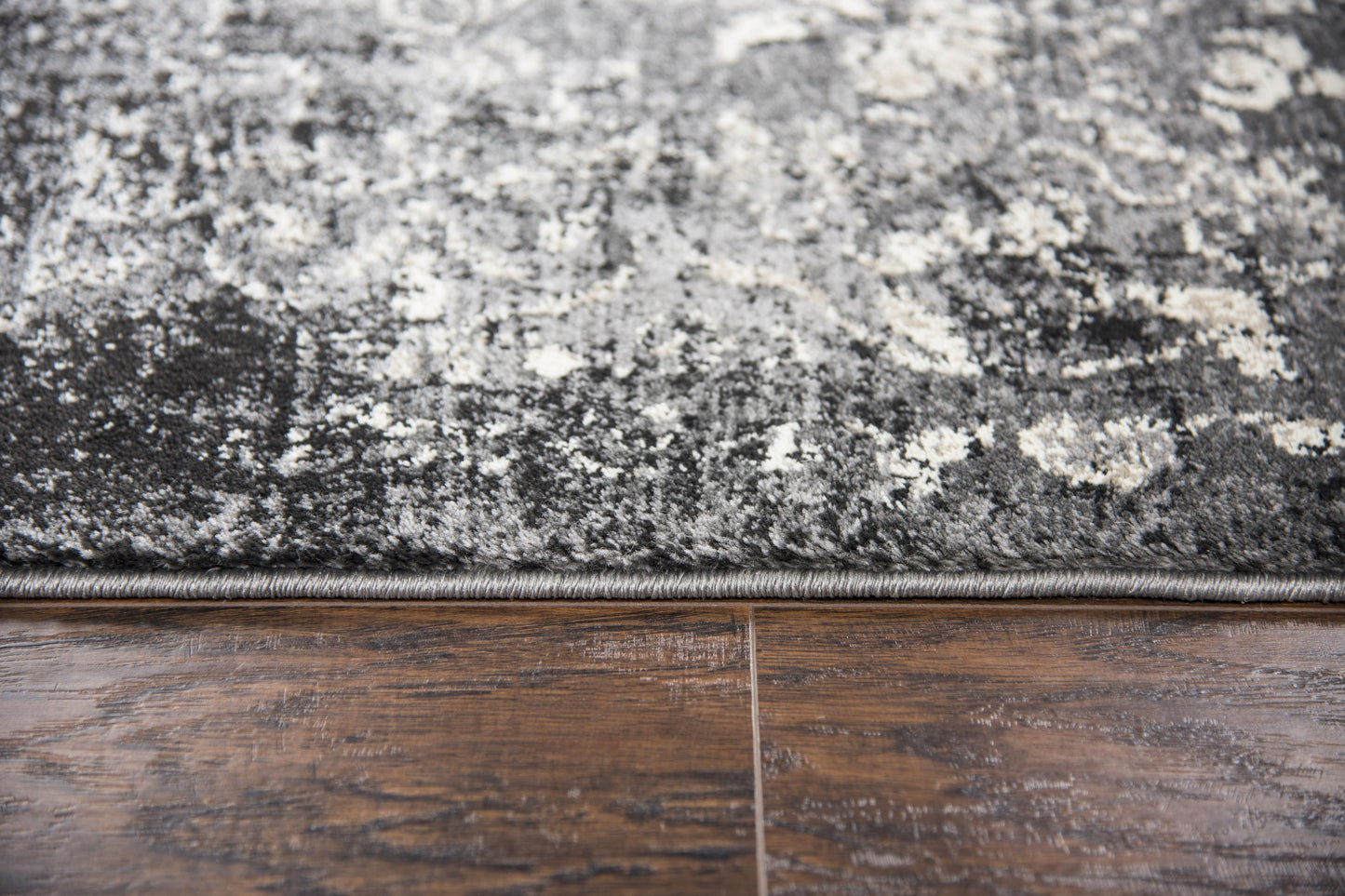 Rug, transitional style, 3' x 5'.
