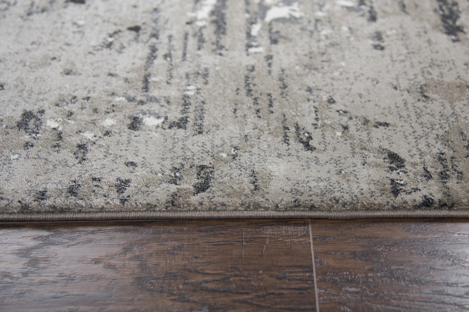 Area rug, transitional style, 10' x 13'.