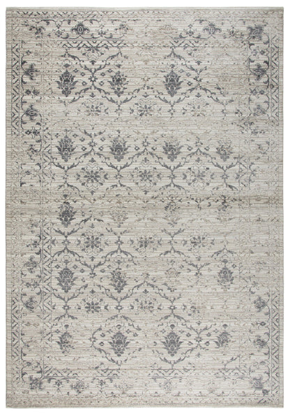Rug, 5' x 8'.
