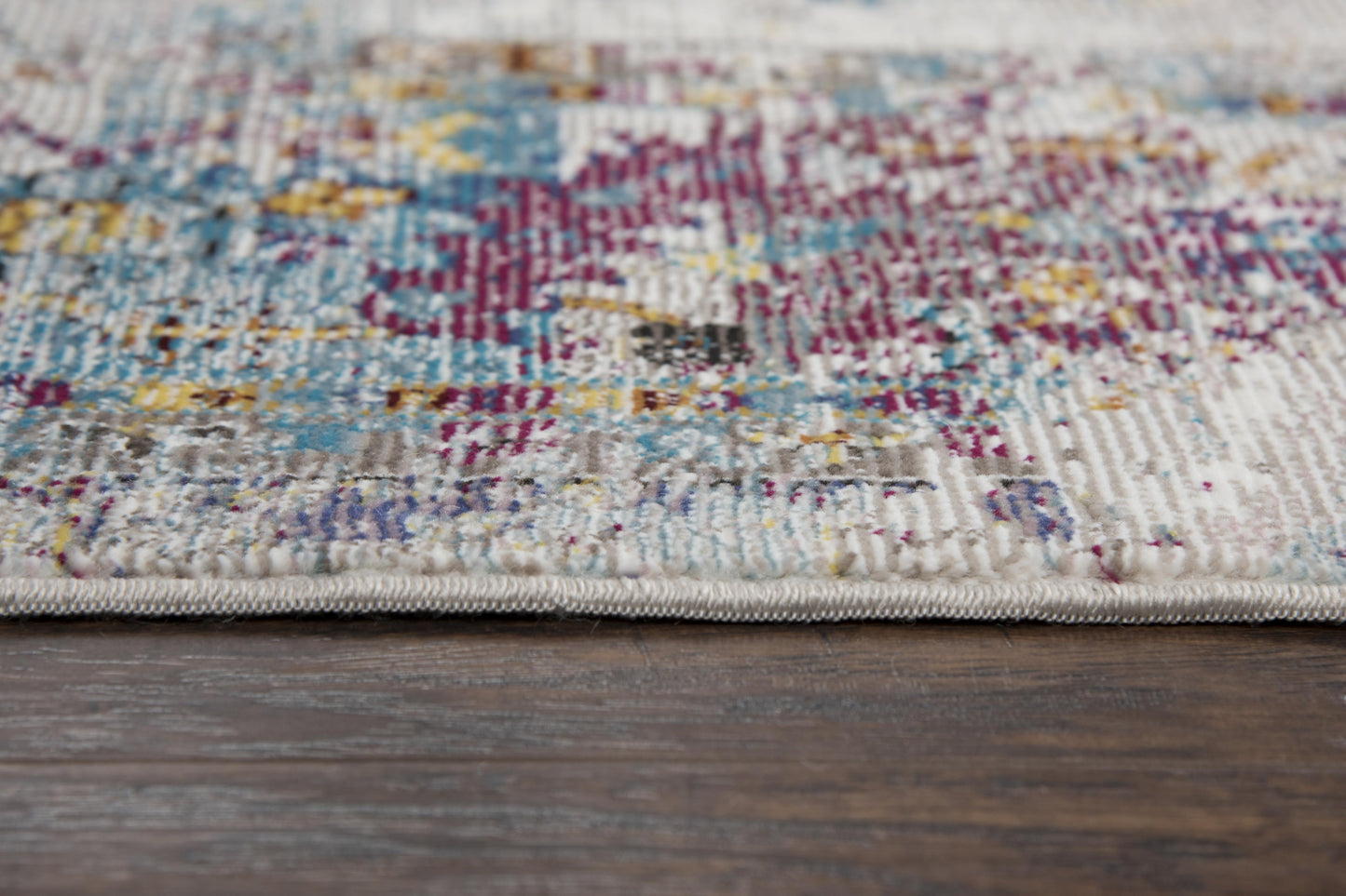 Traditional rug, 9' x 12'.
