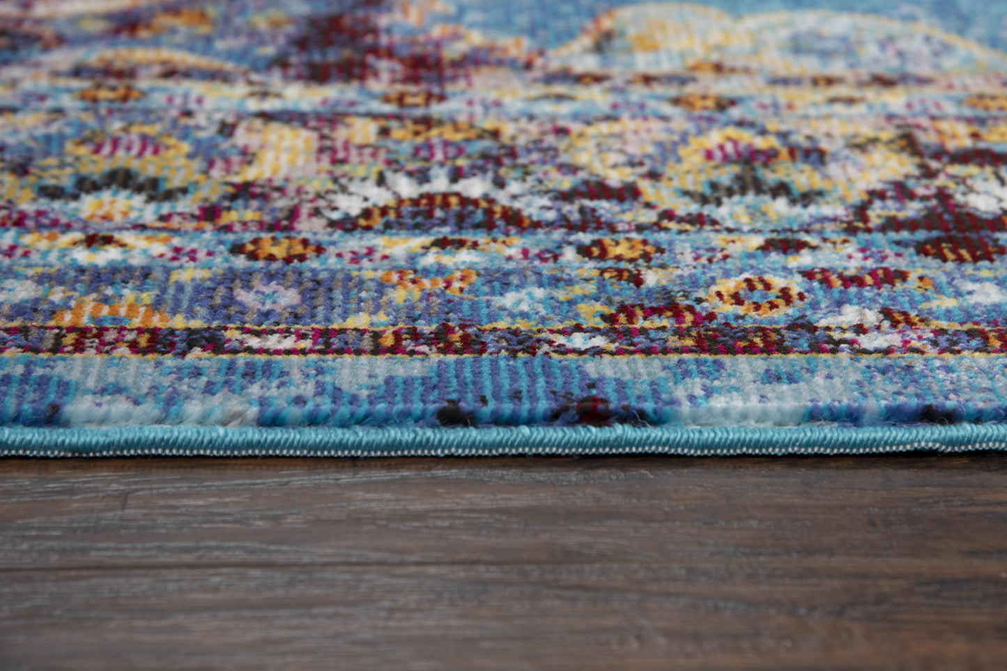 Traditional rug, 8' x 10'.