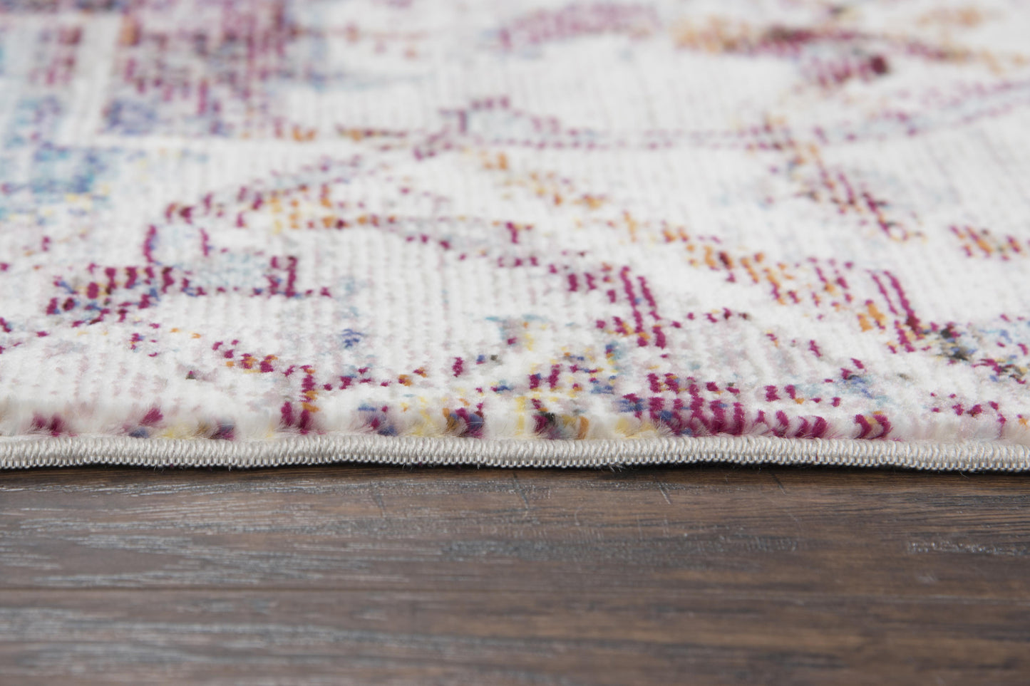 Princeton traditional rug, 4' x 6'.