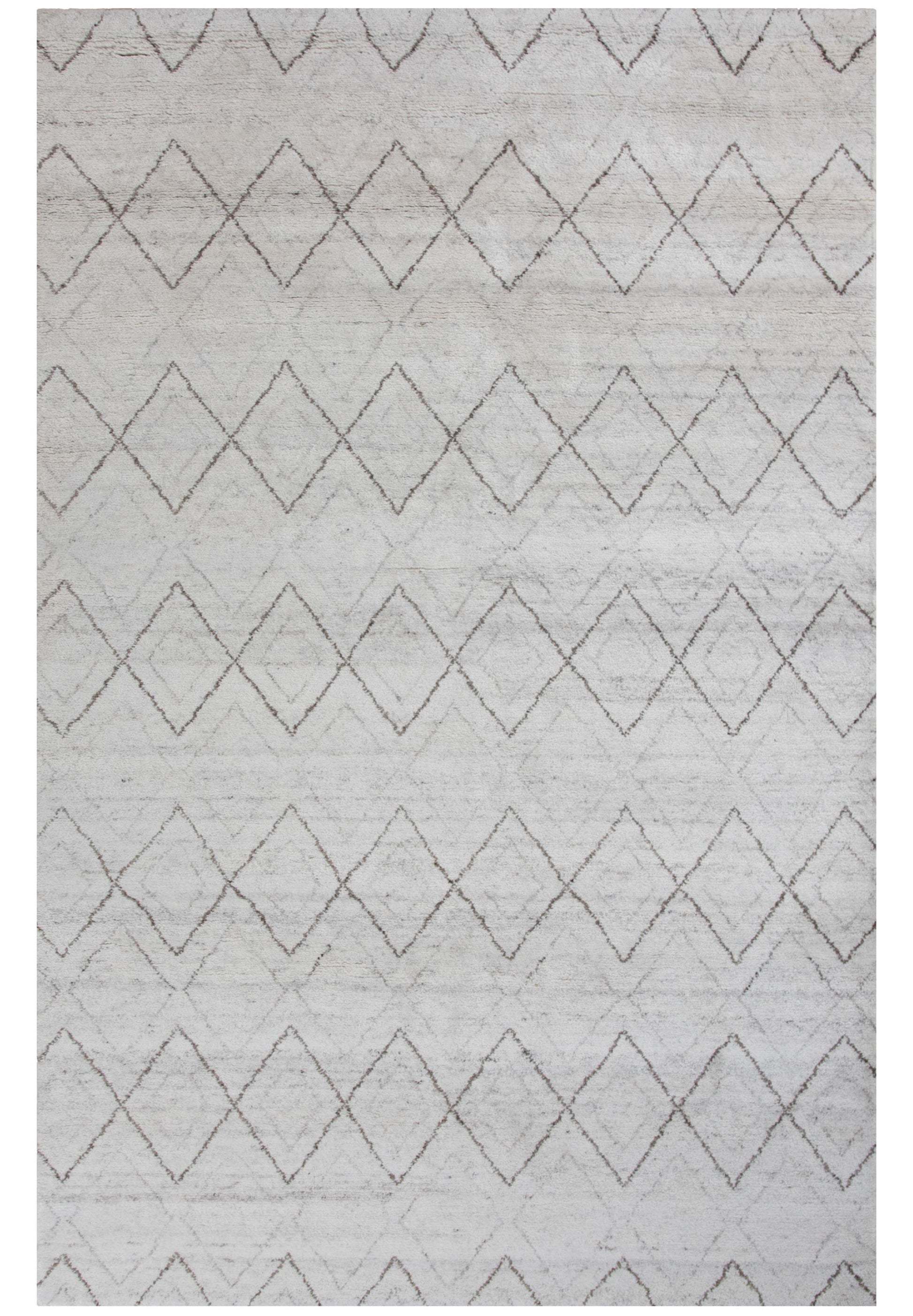 6' x 9' transitional rug.