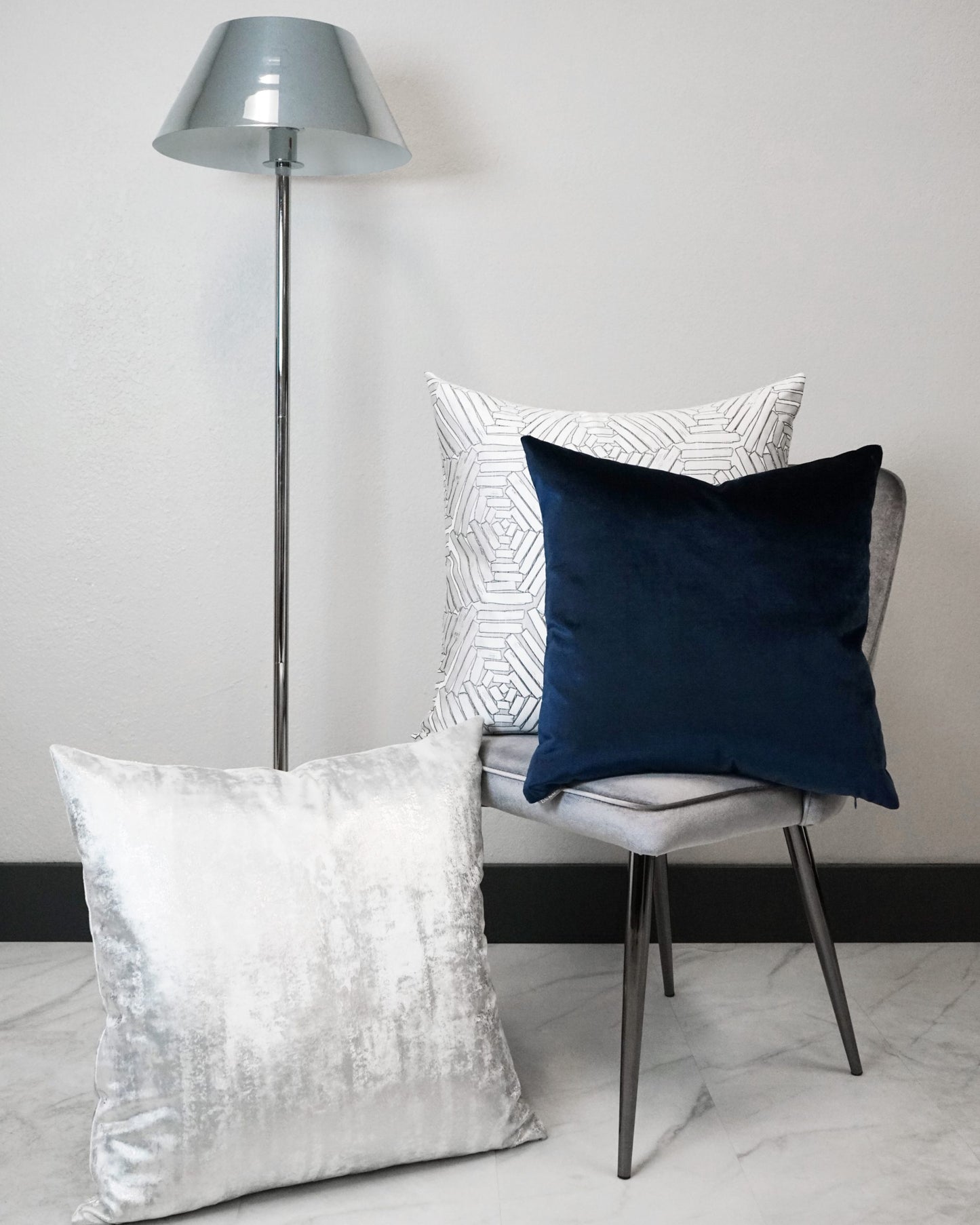 D.V. KAP HOME   24" x 24" Percy Pillow - Linen Glam, Transitional, Geometric    - 3305-L-2424