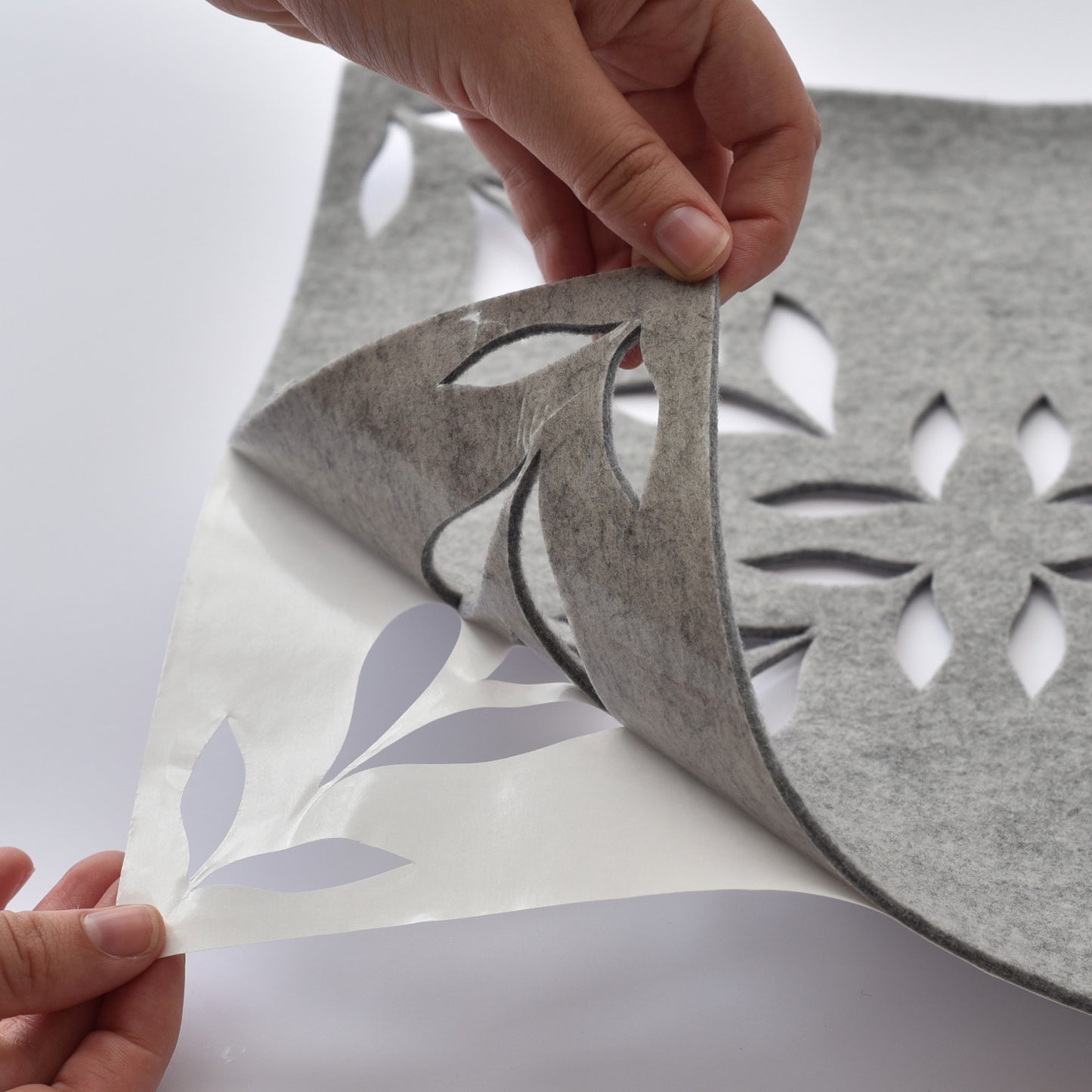 York Wallcoverings RoomMates Botanical Trellis Light Grey Peel and Stick Tiles Modern Botanical Greys  Wallpaper - QWS1022