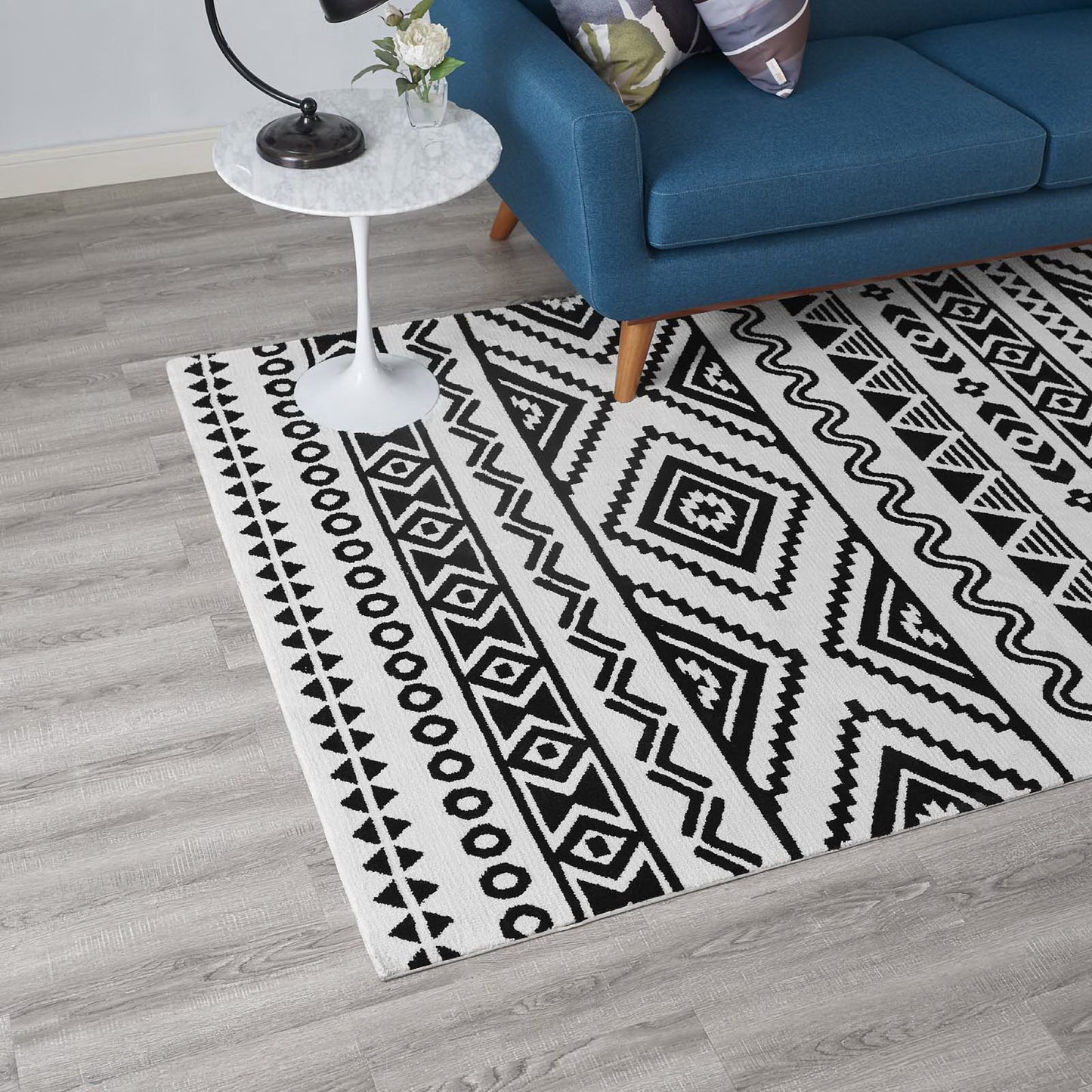 Modway Outlet Haku Geometric Moroccan Tribal 5x8 Area Rug by Modway  Living Room Rugs Black and White - R-1010A-58