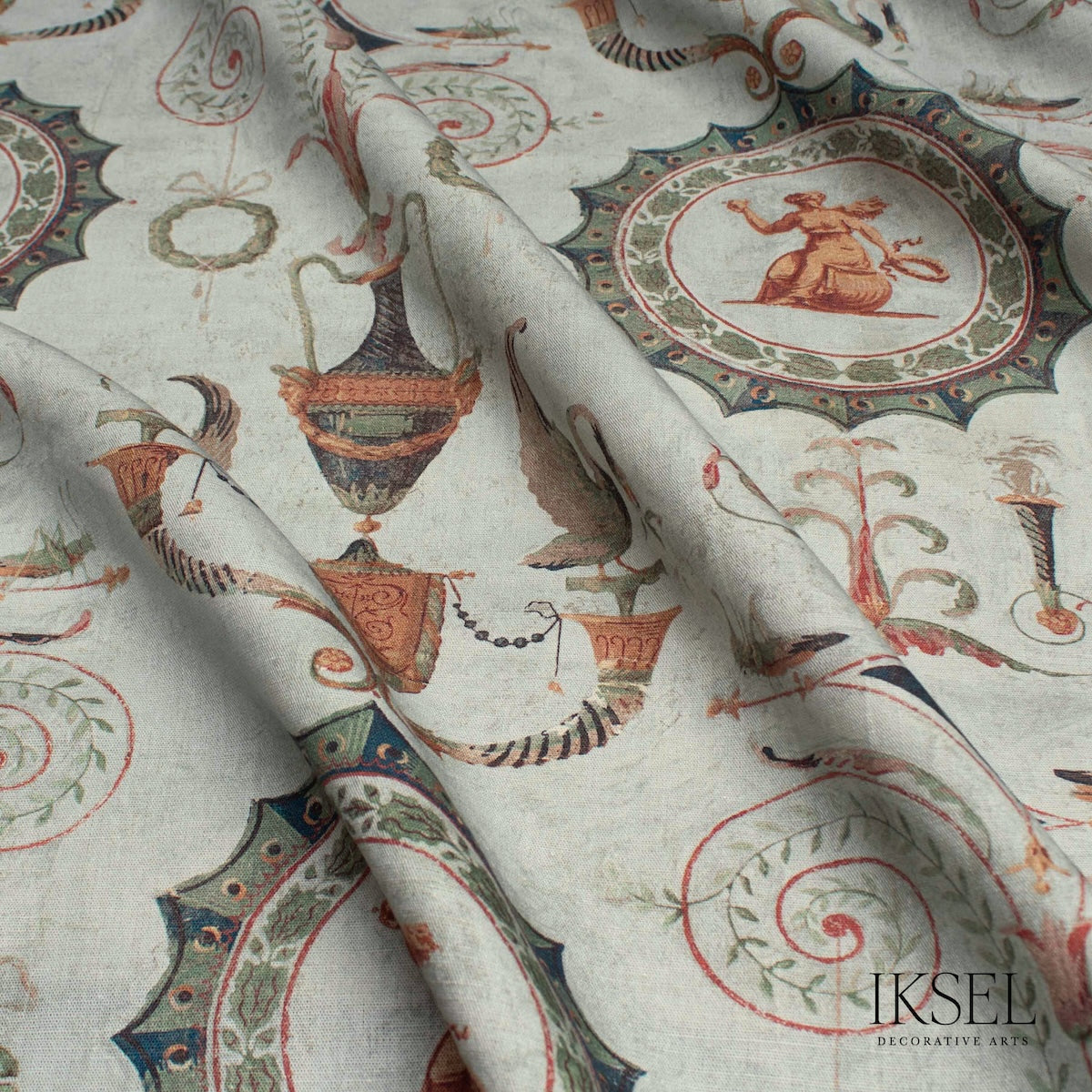 SCHUMACHER  IKSEL DIRECTOIRE MEDALLIONS WOVEN WOVEN ORIGINAL   - RF410CS01