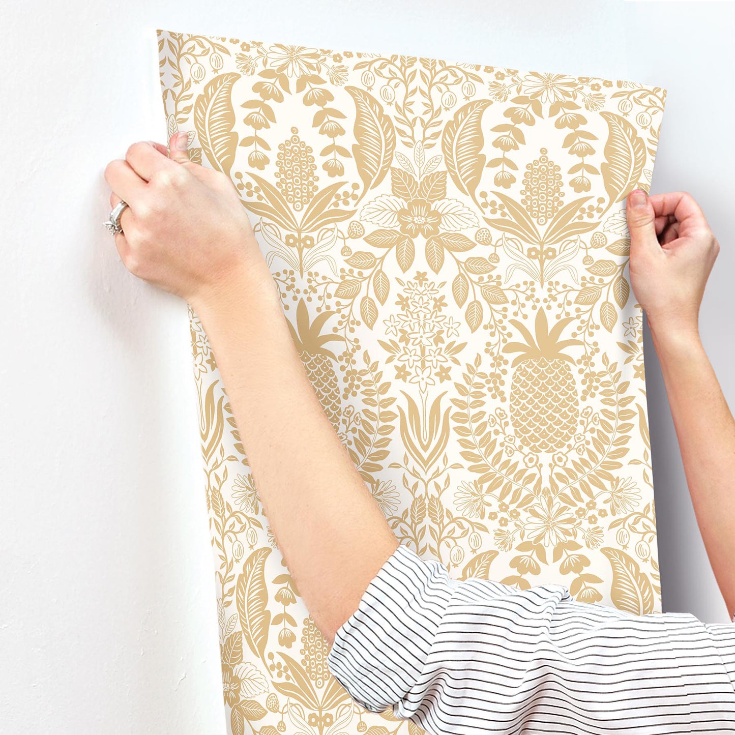 York Wallcoverings Rifle Paper Co. 3rd Edition Novelty Pineapple Damask Traditional Metallics   - RF7482