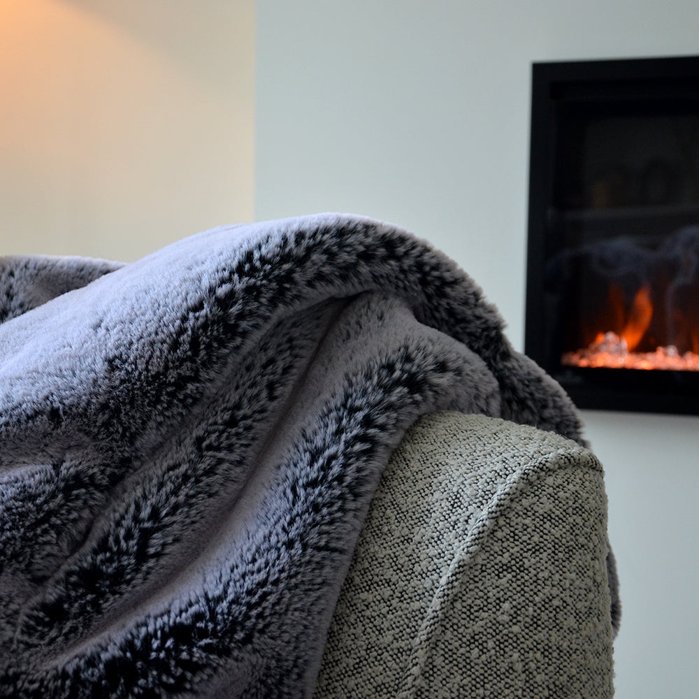 NICHOLASJOHN INC NJ-GLAM Silver Faux Fur   Fabric - NJ25-2791