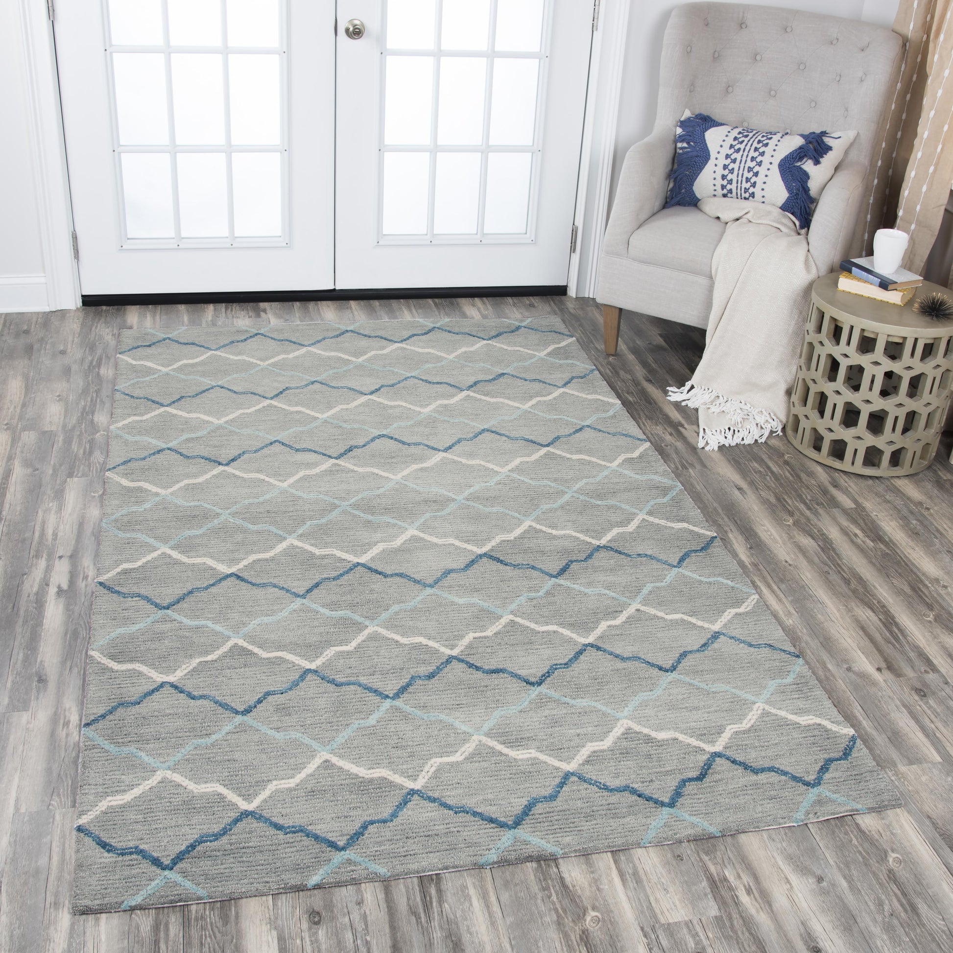 Transitional rug, 10' x 13'.