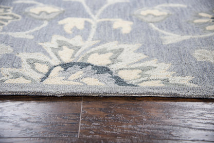 Rug, traditional style, 8' x 10'.