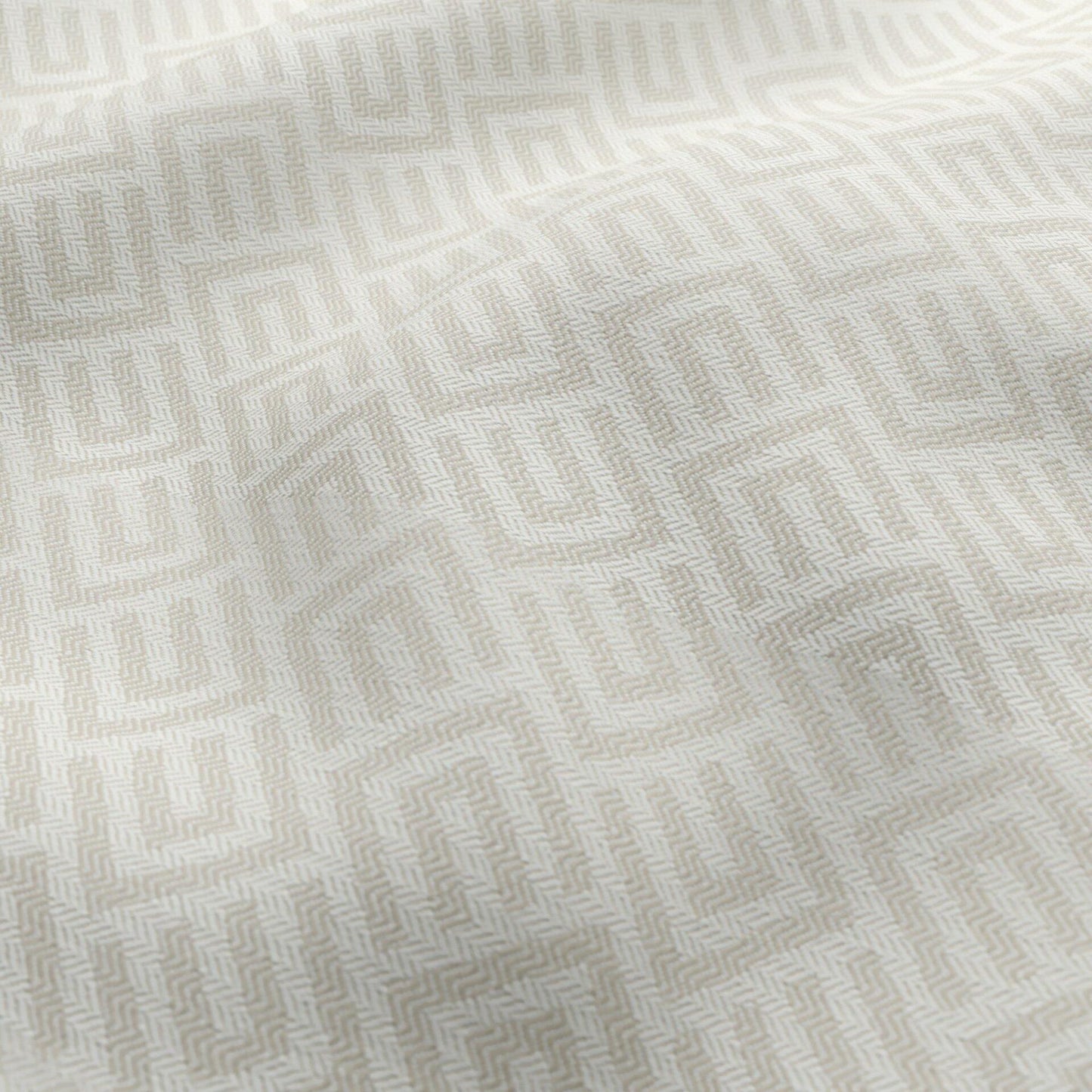 JF Fabrics FibreGuard Outdoor SANDCASTLE 32 Fabric Geometric Beige, White  Outdoor, Jacquard - 9845532 J9651