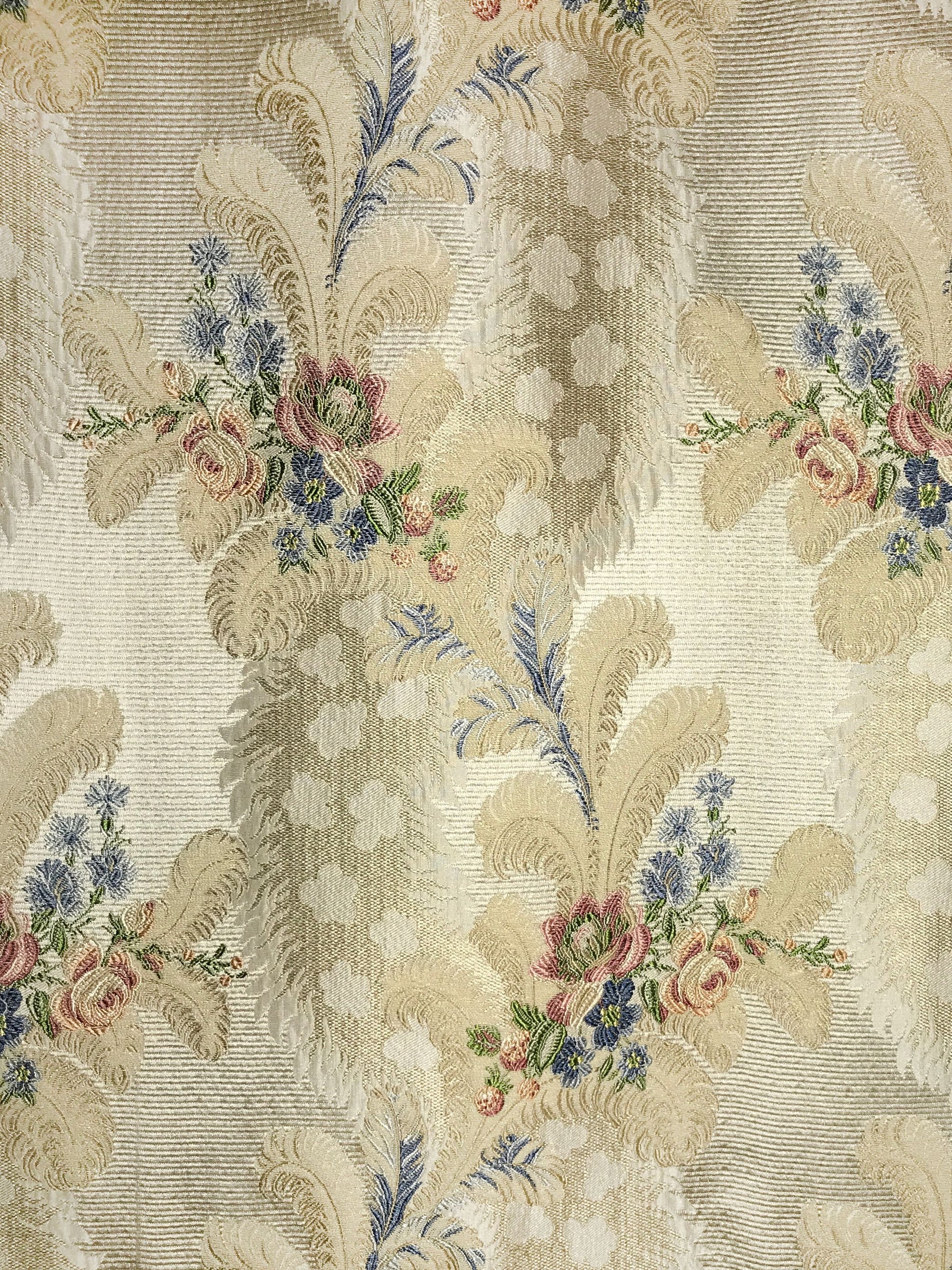 SCALAMANDRE  CHEVERNY FABRIC ROSE & BLUE ON IVORY   - SB 00060289