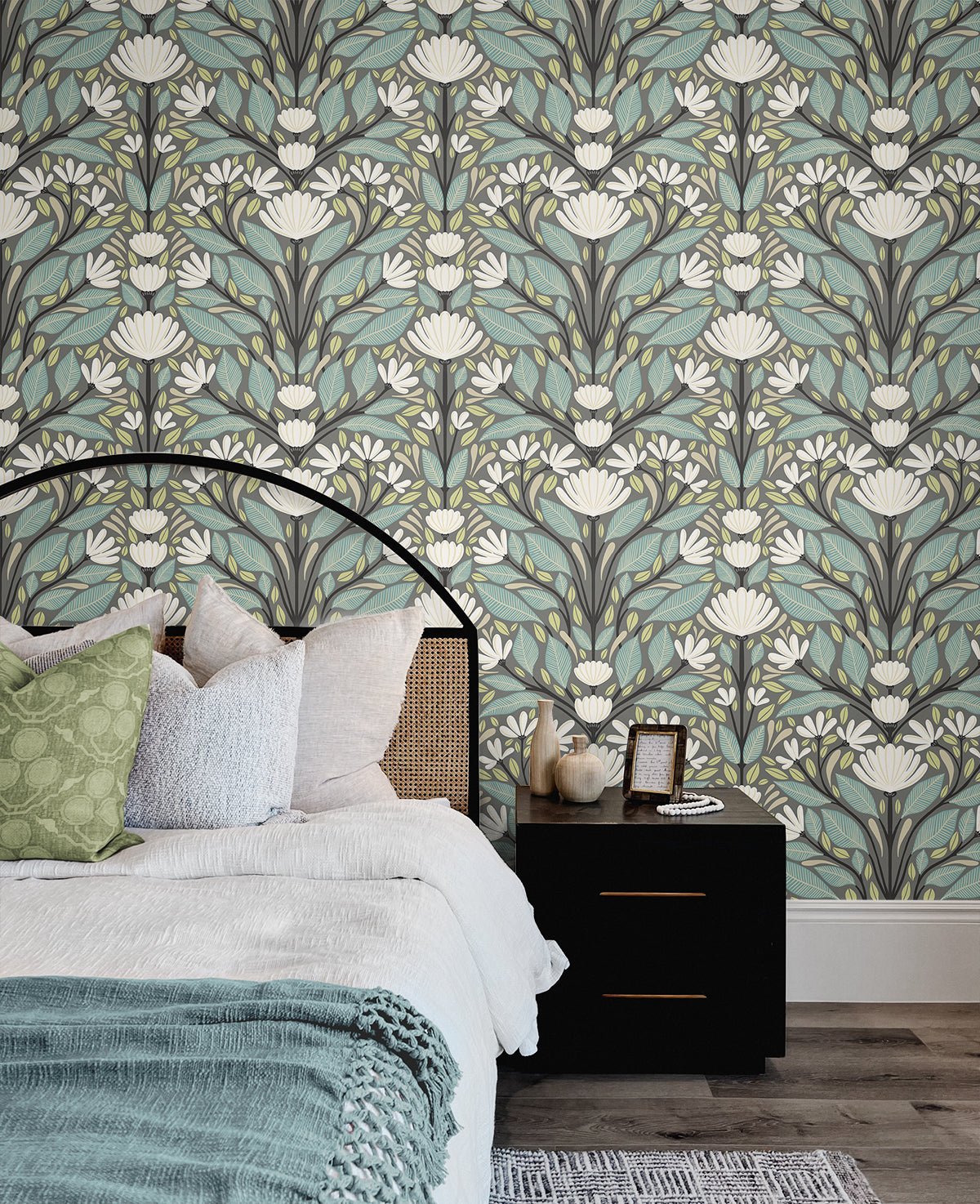 Seabrook Designs Summer House Carmela Folk Floral Floral Contemporary Grey Matte  - SC20608