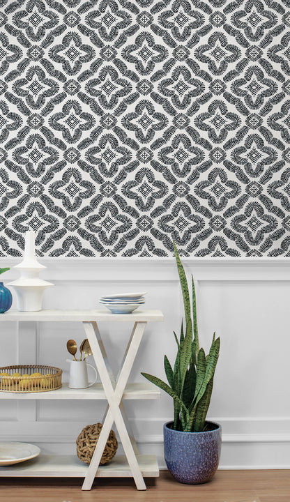 Seabrook Designs Summer House Talia Botanical Medallion Geometric Contemporary Black Matte  - SC21300