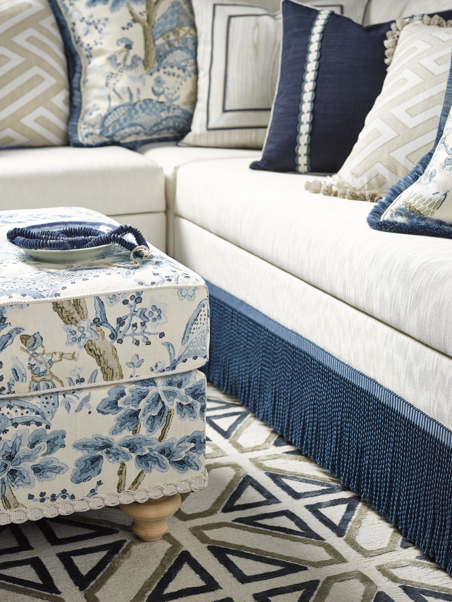 SCALAMANDRE  KELMESCOTT HAND BLOCK PRINT FABRIC PORCELAIN   - SC 000116590 NEW SKU # SC165900001