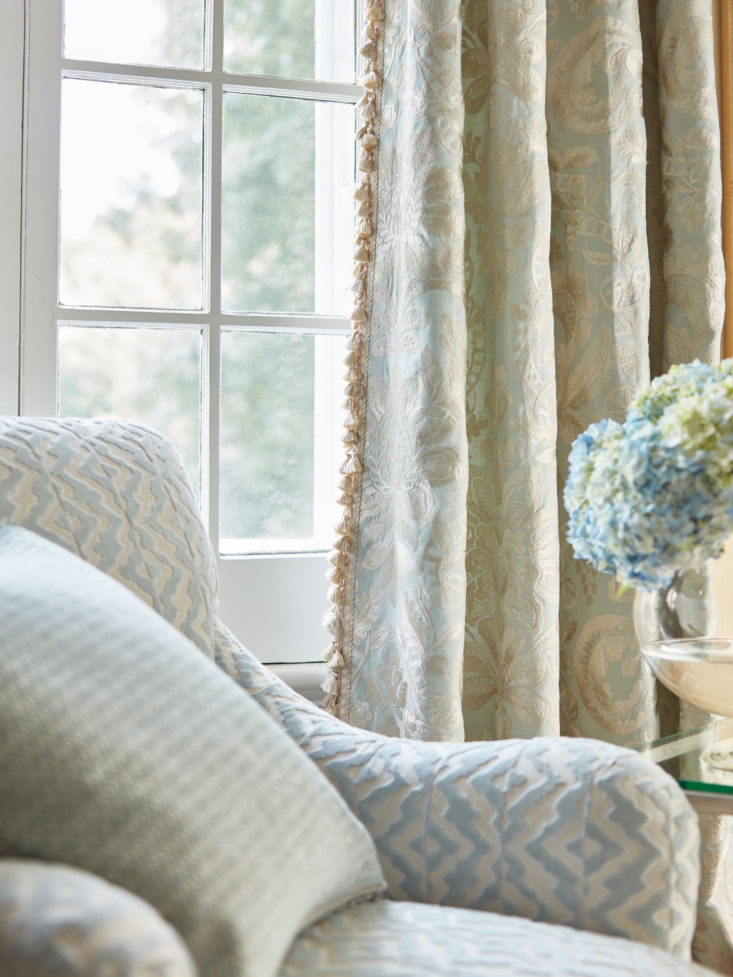 SCALAMANDRE  ELIZABETH DAMASK EMBROIDERY FABRIC AQUAMARINE   - SC 000227086 NEW SKU # SC270860002