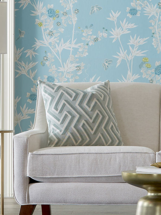 SCALAMANDRE PILLOWS   FRETWORK / LATTICE 
GEOMETRIC 
GRAPHIC SQUARE    - SC 0002MAZEPILL NEW SKU # SCMAZEPILL0002