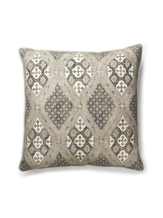 SCALAMANDRE PILLOWS   DIAMOND / OGEE 
FRETWORK / LATTICE SQUARE    - SC 0004FARRPILL NEW SKU # SCFARRPILL0004