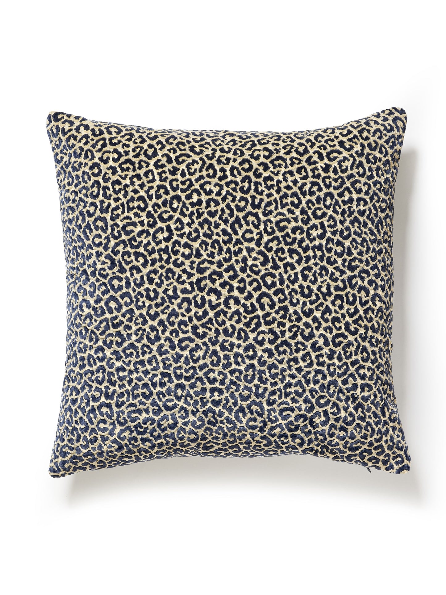 SCALAMANDRE PILLOWS   ANIMAL SKIN 
SMALL SCALE SQUARE    - SC 0004SDDK27037