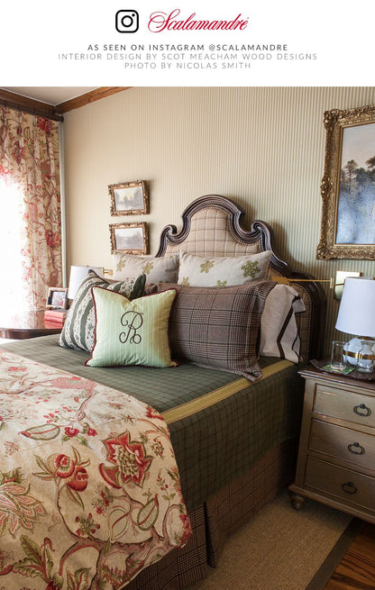 SCALAMANDRE  PONDICHERRY COTTON PRINT FABRIC TURKEY RED ON LIME   - SC 000516430 NEW SKU # SC164300005