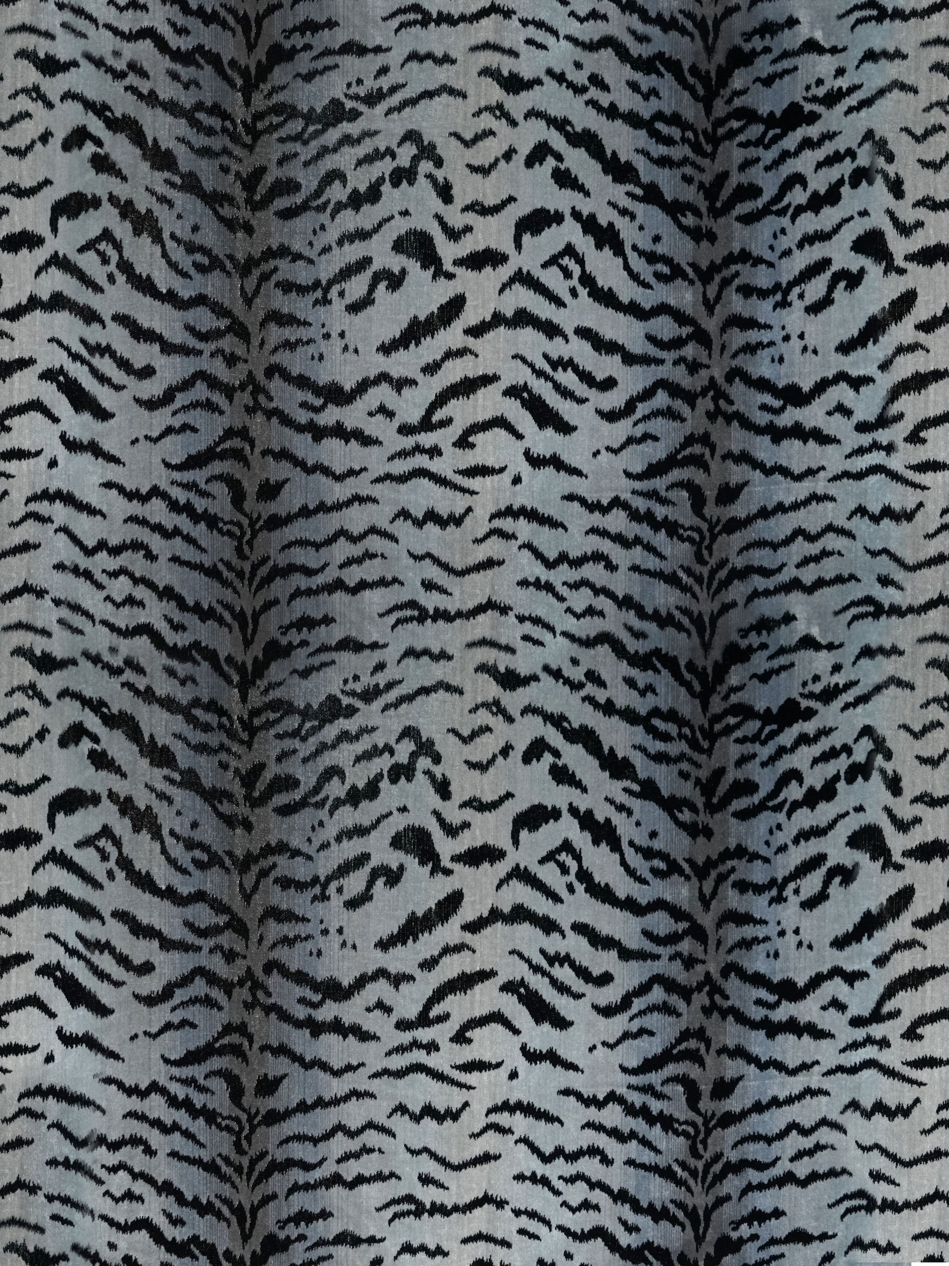 SCALAMANDRE  TIGRE FABRIC SILVER & BLACK   - SC 000526167MMA