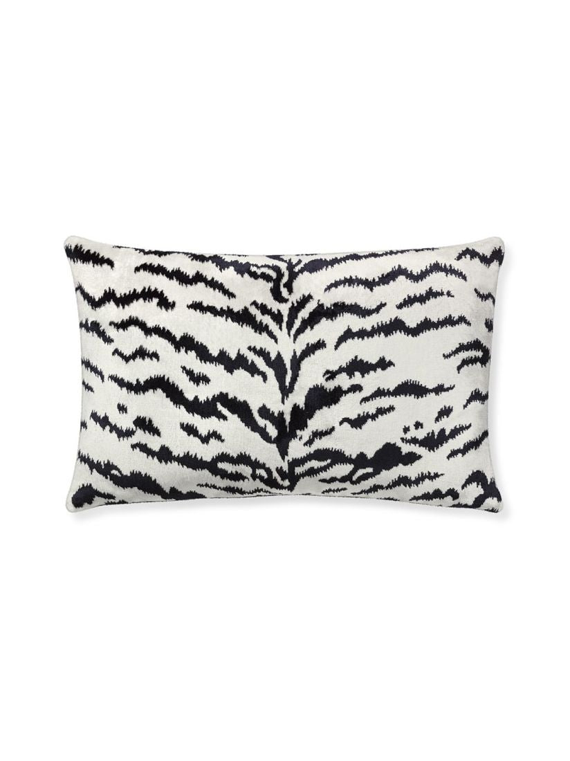 SCALAMANDRE PILLOWS   ANIMAL SKIN LUMBAR    - SC 0006LTIGRPILL