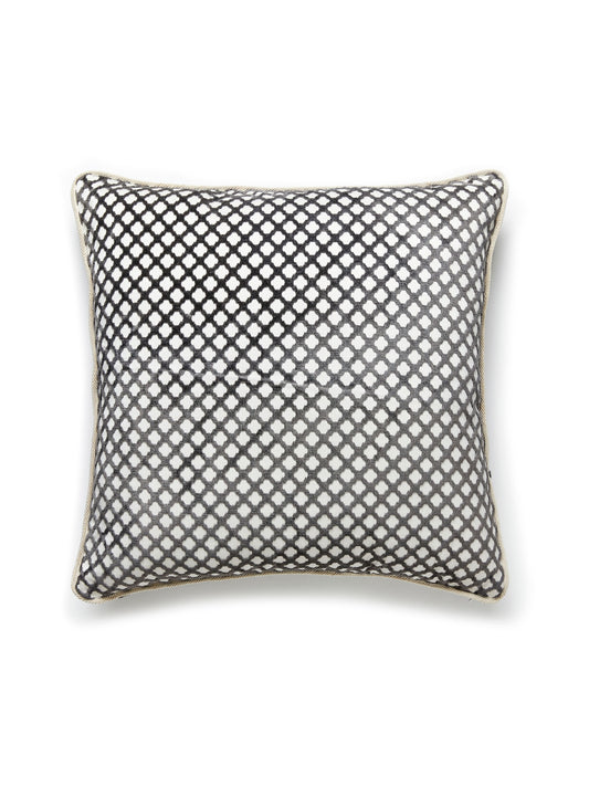 SCALAMANDRE PILLOWS   DIAMOND / OGEE 
SMALL SCALE SQUARE    - SC 0019POMFPILL NEW SKU # SCPOMFPILL0019