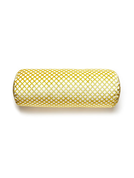 SCALAMANDRE PILLOWS   DIAMOND / OGEE 
SMALL SCALE BOLSTER    - SC 0020BPOMFPILL NEW SKU # SCBPOMFPILL0020