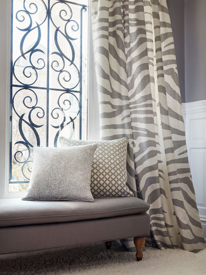 SCALAMANDRE  MARRAKESH WEAVE FABRIC FOG   - SC 000427034 NEW SKU # SC270340004