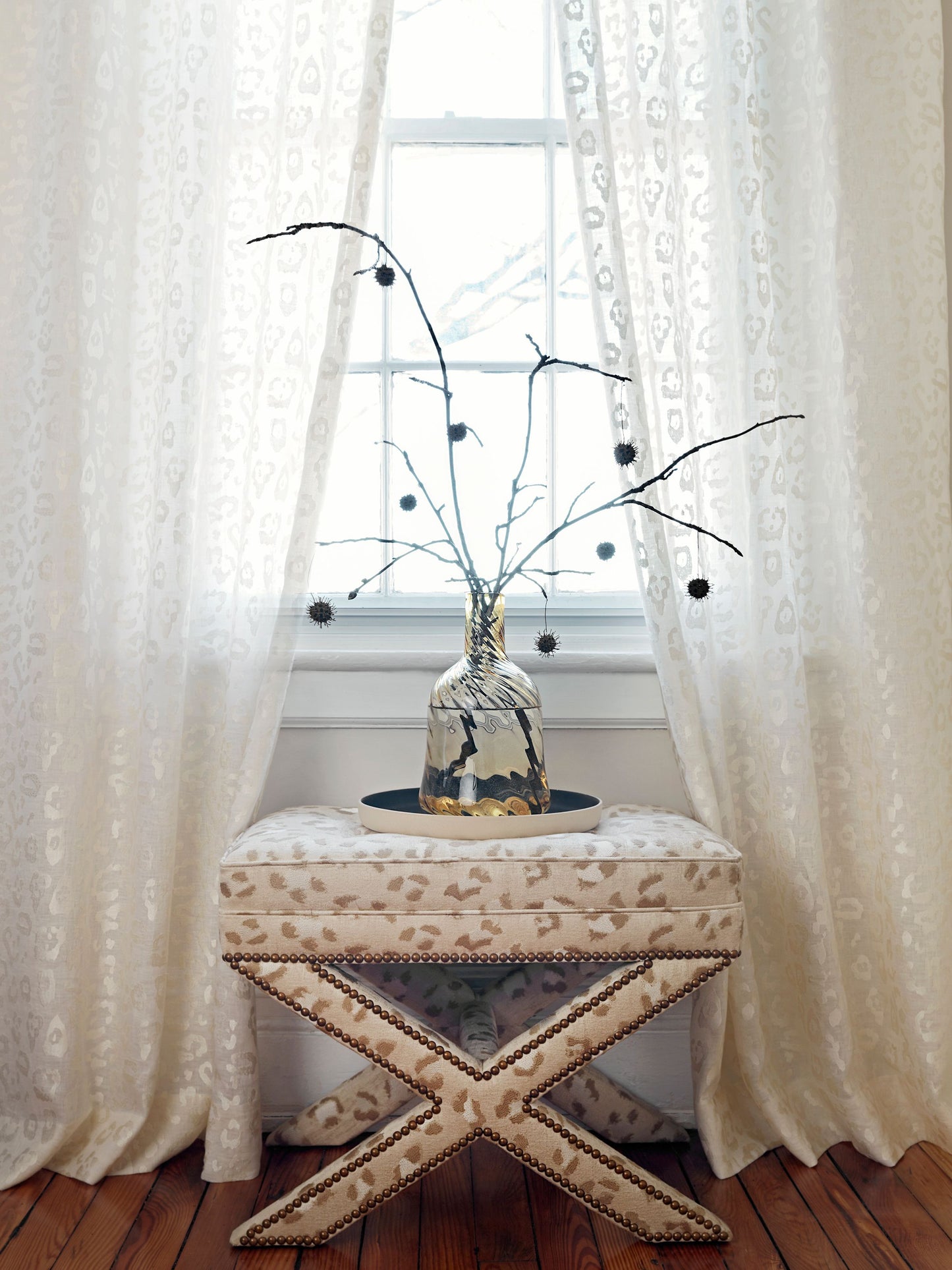 SCALAMANDRE  BRODERIE LEOPARD FABRIC EBONY ON SILVER   - SC 000327075 NEW SKU # SC270750003