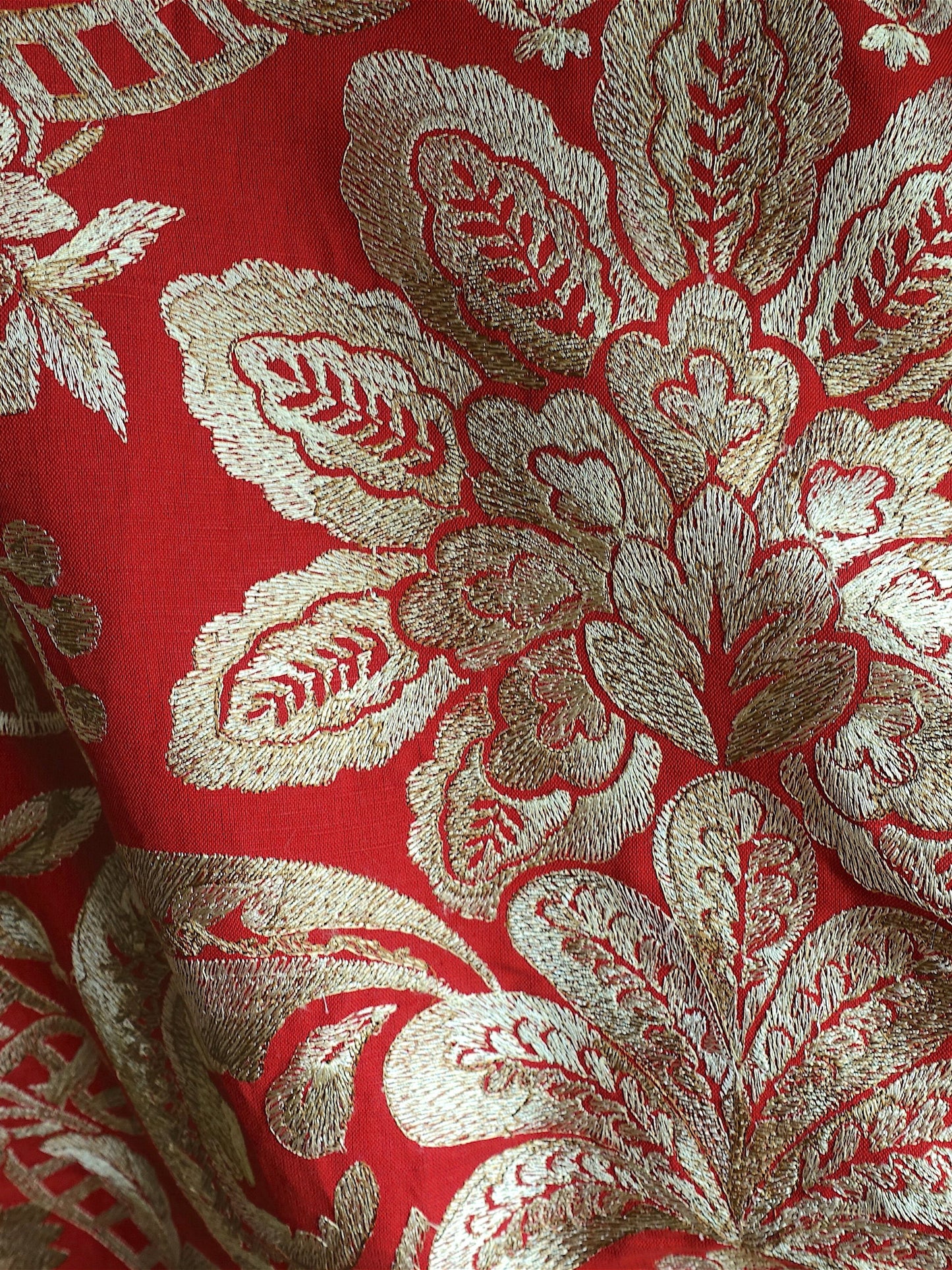 SCALAMANDRE  ELIZABETH DAMASK EMBROIDERY FABRIC CARNELIAN   - SC 000327086 NEW SKU # SC270860003